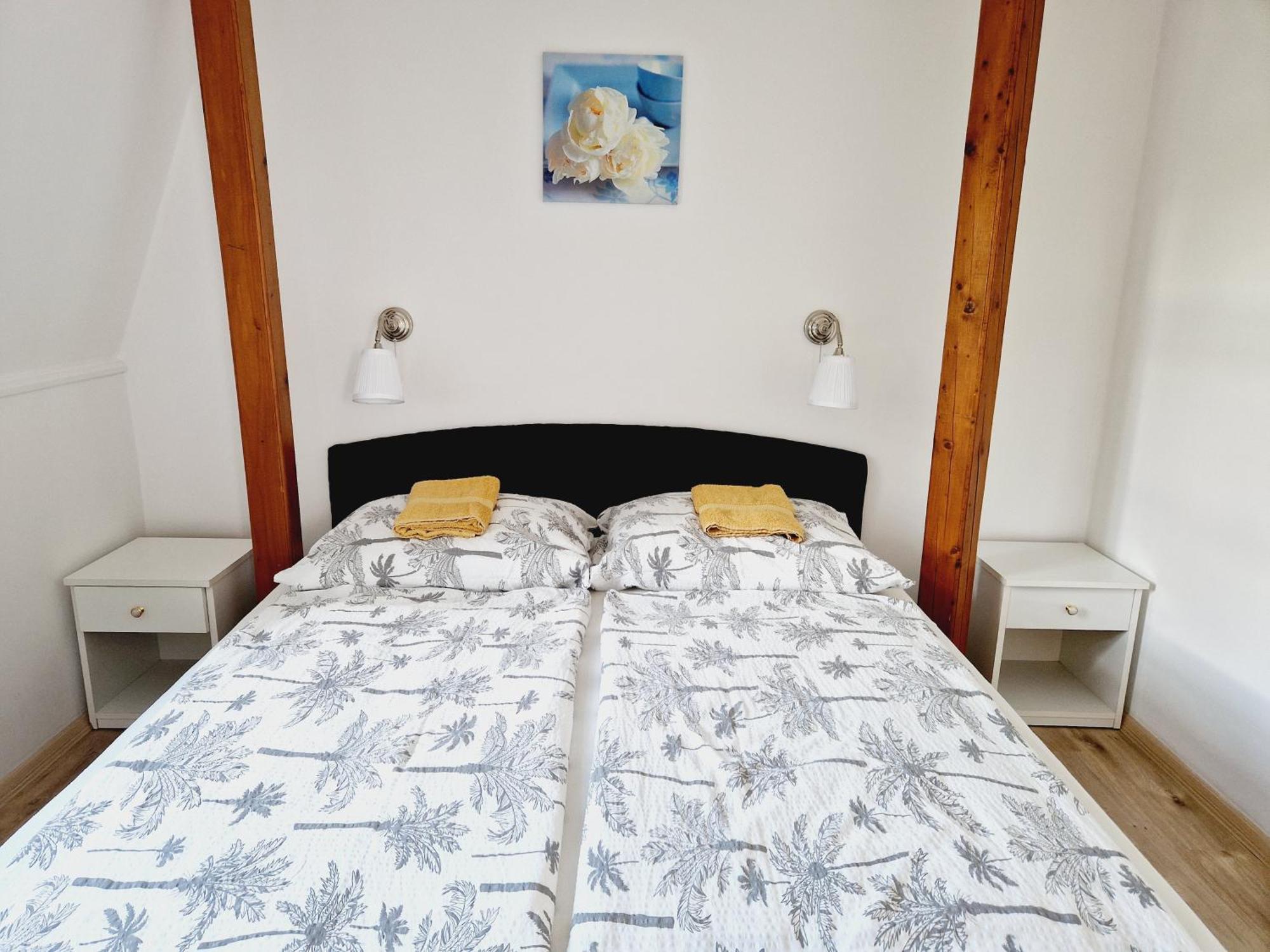 Balaton Apartman Fuered Balatonfured Exterior photo