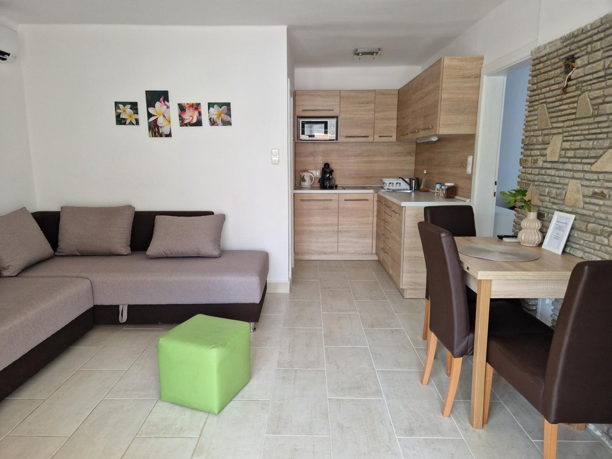 Balaton Apartman Fuered Balatonfured Exterior photo
